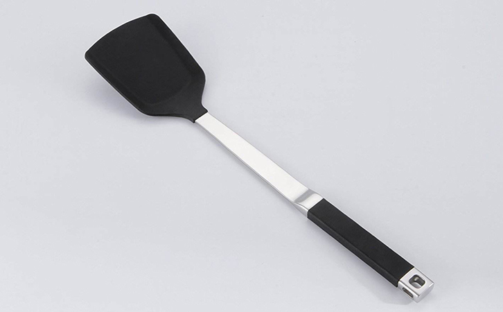 硅胶锅铲和其他材质锅铲的优缺点 硅胶锅铲和其他材质锅铲的优缺点