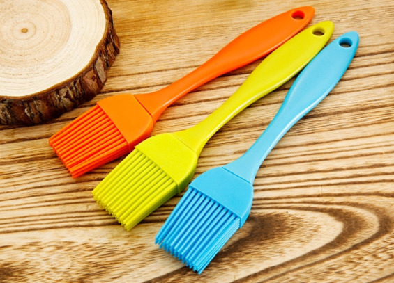 硅胶制品有异味是真的吗,为什么硅胶制品会有气味呢,硅胶产品有味道正常吗 硅胶制品有异味是真的吗,为什么硅胶制品会有气味呢,硅胶产品有味道正常吗