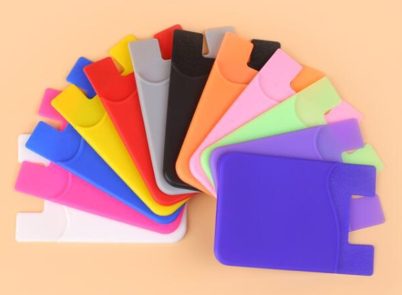 硅胶套为什么会发黄，硅胶套发黄了怎么处理